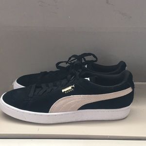 Suede Puma sneakers